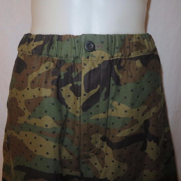 WOMENS AR SRPLS GREEN/BROWN/BLACK CAMOUFLAGE POLKA DOT SKIRT  SIZE 4 ELASTIC WAI - Picture 2 of 4